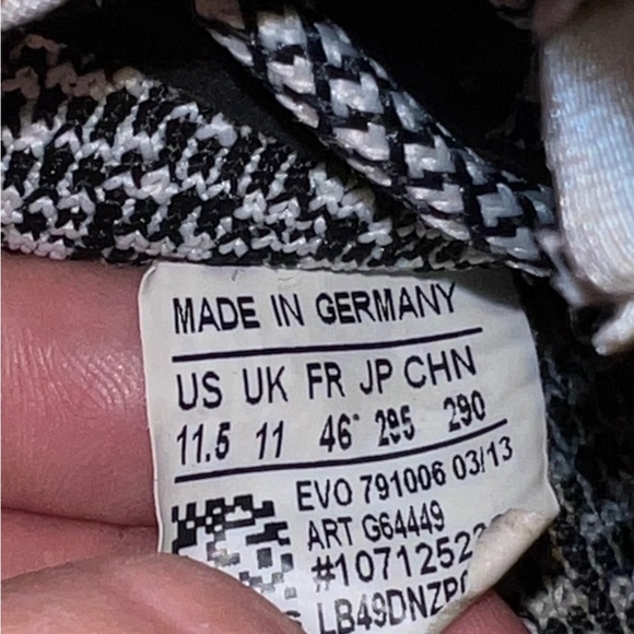 Adidas Yeezy Boost 350 Turtle Dove V1 Size 11.5 - Picture 6 of 9